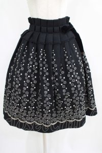 Jane Marple / ドット刺繍スカート  黒 H-25-07-24-014-JM-SK-KB-ZH