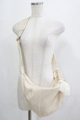 m petit by misako / リボン付きボディバッグ  アイボリー H-25-07-26-044-LO-BG-NS-ZH