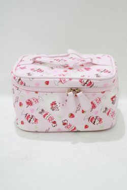 画像1: BABY,THE STARS SHINE BRIGHT / Berry Berry Strawberry Parfait〜くみゃちゃんアイスを添えて〜柄バニティポーチ  ピンク H-25-07-27-041-BA-ZA-NS-ZH