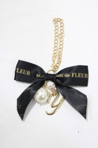 Maison de FLEUR / リボン×パールバッグチャーム  ブラック H-25-07-27-053-LO-ZA-NS-ZH