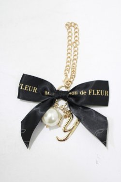 画像1: Maison de FLEUR / リボン×パールバッグチャーム  ブラック H-25-07-27-053-LO-ZA-NS-ZH