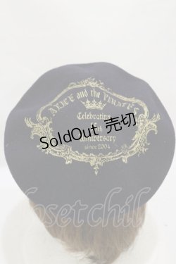 画像1: ALICE and the PIRATES / ロゴラベルプリントベレー  ブラック/ゴールド H-25-07-30-013-PA-AC-NS-ZH