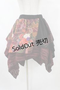 Qutie Frash / 和柄イレギュラースカート  黒×赤 H-25-07-31-1034-QU-SK-KB-ZH