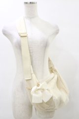 m petit by misako / リボン付きボディバッグ  アイボリー H-25-07-31-024-LO-BG-NS-ZH