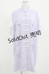 LISTEN FLAVOR / 火の玉刺繍オープンショルダーチャイナジップシャツワンピ  ライトパープル H-25-08-01-051-PU-OP-KB-ZH