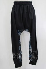 NieR Clothing / ブロッキングサルエルパンツ  黒×和柄九尾水色 H-25-08-02-054-PU-PA-KB-ZH