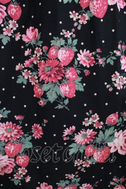 画像4: Jane Marple / Strawberries and flowersラッフルフリルドレス  ブラック H-25-08-04-003-JM-OP-KB-ZH