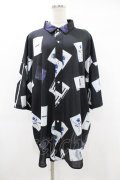 KINGLYMASK / トランプ総柄半袖カットソーシャツ  黒 H-25-08-04-1037-PU-BL-KB-ZH