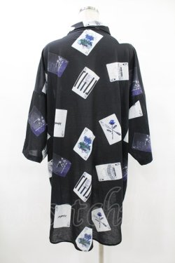 画像2: KINGLYMASK / トランプ総柄半袖カットソーシャツ  黒 H-25-08-04-1037-PU-BL-KB-ZH