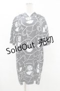 NieR Clothing / 総柄半袖プルパーカー  黒 H-25-08-04-1044-PU-TO-KB-ZH