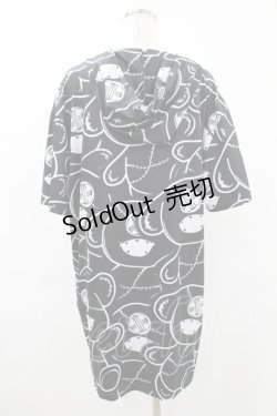 画像2: NieR Clothing / 総柄半袖プルパーカー  黒 H-25-08-04-1044-PU-TO-KB-ZH