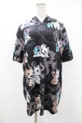 NieR Clothing / 総柄半袖プルパーカー  黒 H-25-08-04-1047-PU-TO-KB-ZH