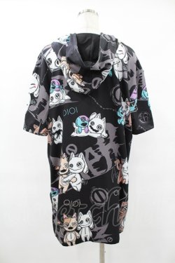 画像2: NieR Clothing / 総柄半袖プルパーカー  黒 H-25-08-04-1047-PU-TO-KB-ZH