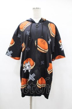 画像1: NieR Clothing / 総柄ZIP半袖パーカー  黒 H-25-08-04-1050-PU-TO-KB-ZH