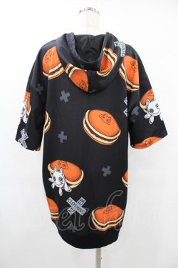 画像2: NieR Clothing / 総柄ZIP半袖パーカー  黒 H-25-08-04-1050-PU-TO-KB-ZH
