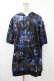画像1: NieR Clothing / 総柄ZIP半袖パーカー  黒 H-25-08-04-1055-PU-TO-KB-ZH (1)