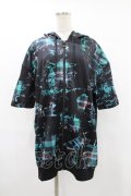 NieR Clothing / 総柄ZIP半袖パーカー  黒 H-25-08-04-1056-PU-TO-KB-ZH