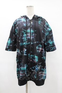 画像1: NieR Clothing / 総柄ZIP半袖パーカー  黒 H-25-08-04-1056-PU-TO-KB-ZH