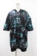 画像1: NieR Clothing / 総柄ZIP半袖パーカー  黒 H-25-08-04-1056-PU-TO-KB-ZH (1)