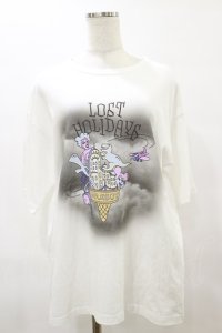 MILKBOY / LOST HOLIDAYS TEE  ホワイト H-25-08-05-018-MB-TO-KB-ZH