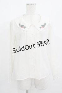 Fi.n.t / いちご刺繍ブラウス Free オフ H-25-08-06-048-CA-BL-NS-ZH