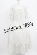 m petit by misako / AOKハナガラスクエアワンピース 3L 生成り H-25-08-06-011-LO-OP-NS-ZH