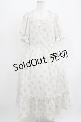 m petit by misako / AOKハナガラスクエアワンピース 3L 生成り H-25-08-06-011-LO-OP-NS-ZH