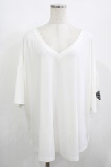 Qutie Frash / Vネックトップス  白 H-25-08-07-030-QU-TO-KB-ZH