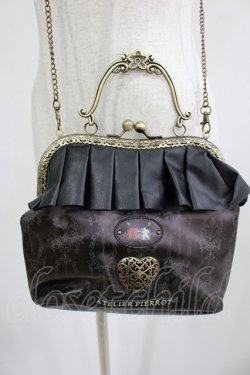 画像2: ATELIER PIERROT / ディズニー『Alice in wonderland』がま口バッグ  ブラック H-25-08-07-034-EL-BG-KB-ZH