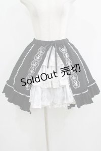 FRILL / ウサギ刺繍バッスルフリルスカート  黒 H-25-08-13-010-HN-SK-KB-ZH