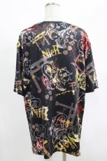 画像3: NieR CLOTHING / プリント半袖CUTSEW  黒 H-25-08-15-047-PU-TO-KB-ZT161 (3)
