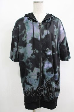 画像1: NieR Clothing / 総柄ZIP半袖パーカー  黒 H-25-08-15-054-PU-TO-KB-ZH