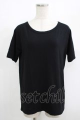 GLAD NEWS / バックプリントTシャツ  黒 H-25-08-15-059-GL-TO-KB-ZH