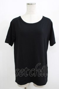 GLAD NEWS / バックプリントTシャツ  黒 H-25-08-15-059-GL-TO-KB-ZH
