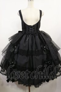 metamorphose / 【プラスサイズ】Mellifluous フロントあきフリルジャンパースカート プラスサイズ ブラック H-25-08-18-1012-ME-OP-NS-ZH