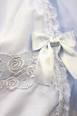 画像4: metamorphose / 【プラスサイズ】Mellifluous フロントあきフリルジャンパースカート プラスサイズ サックス H-25-08-18-1013-ME-OP-NS-ZH