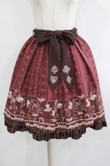 axes femme / トランプメルヘン柄スカート/Disney M ワイン H-25-08-21-025-AX-SK-NS-ZH