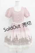 axes femme / グラデーションお城柄ワンピース M ピンク H-25-08-21-007-AX-OP-NS-ZH