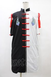 LISTEN FLAVOR / 火の玉刺繍オープンショルダーチャイナジップシャツワンピ  TWO-TONE H-25-08-24-1038-PU-OP-KB-ZT492