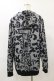 画像2: NieR Clothing / 総柄ZIPパーカー F グレー H-25-08-25-1020-PU-TO-KB-ZH (2)