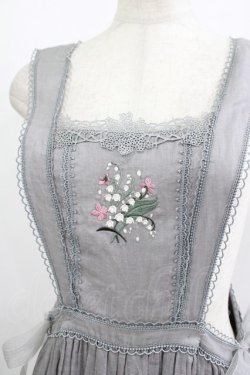 画像4: surfacespell（海外ロリータブランド） / ジャコウソウの咲く岸 すずらん刺繍2WAYエプロン Free グレー H-25-08-27-1030-GO-OP-NS-ZH