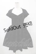 KILL STAR / Crossed Chloe Flocked Skater Dress M ブラック H-25-08-28-036-SL-OP-KB-ZH