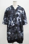 画像1: 【SALE】NieR CLOTHING / 総柄ZIP半袖パーカー  黒 H-25-09-01-042-PU-TO-KB-ZT264 (1)