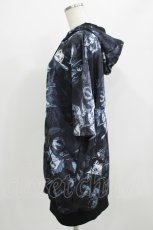 画像2: 【SALE】NieR CLOTHING / 総柄ZIP半袖パーカー  黒 H-25-09-01-042-PU-TO-KB-ZT264 (2)