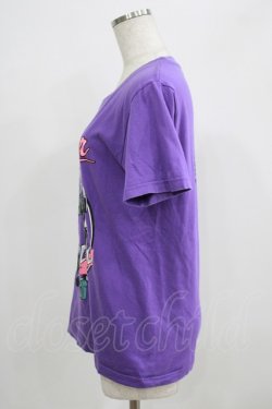 画像2: LISTEN FLAVOR / 辺古山ペコの戦うスクールガールTシャツ feat.九頭龍冬彦 M バイオレットパープル H-25-09-01-051-PU-TO-KB-ZH