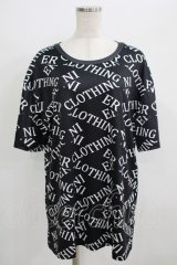 NieR Clothing / ロゴ総柄カットソー  黒×白 H-25-09-01-061-PU-TS-KB-ZT495