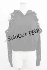 NieR Clothing / オフショルショートパーカー  ブラック H-25-09-07-028-PU-TO-KB-ZH