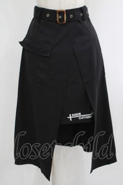 画像1: NieR Clothing / レイヤード風ベルト付スカート  ブラック H-25-09-07-012-PU-SK-KB-ZH