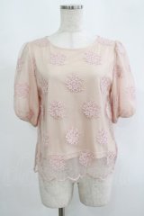 an another angelus / チュール刺繍プルオーバーブラウス Free ピンク H-25-09-10-026-CA-TO-NS-ZH