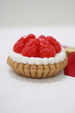 画像2: Q-pot. / ストロベリータルトバッグチャーム   H-25-09-12-068-QP-ZA-KB-ZH